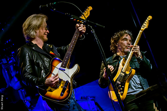 Daryl-Hall-John-Oates.jpg
