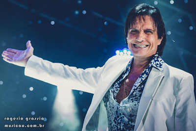 Roberto_Carlos_2015.jpg